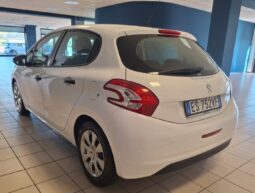 
										PEUGEOT 208 full									