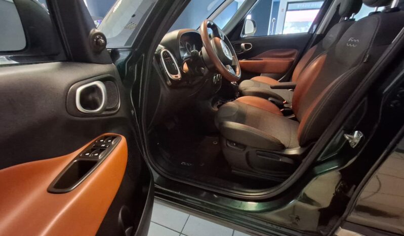 
								Fiat 500L TREKKING full									