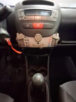 
										TOYOTA AYGO full									