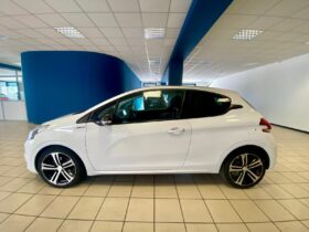 Peugeot 208 1.2 PureTech Turbo 110 CV GT Line Automatica