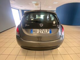 Lancia Y Hybrid