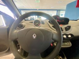 
										RENAULT TWINGO 1.2 16V 75 CV full									
