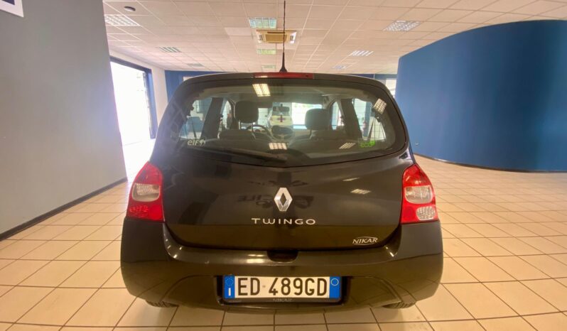 
								RENAULT TWINGO 1.2 16V 75 CV full									