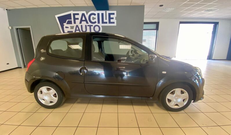 
								RENAULT TWINGO 1.2 16V 75 CV full									
