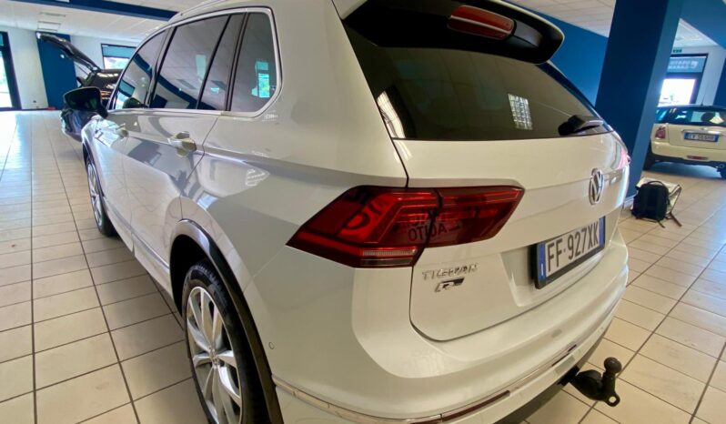 
								VOLKSWAGEN TIGUAN 2.0 BiTDI 240 CV DSG 4MOTION EXECUTIVE R-LINE – FULL OPTIONAL full									