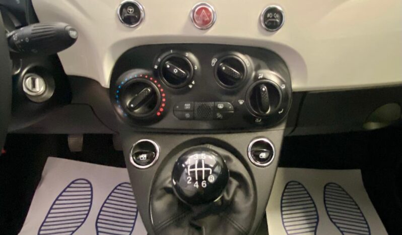 
								FIAT 500 1.0 HYBRID 70 CV full									