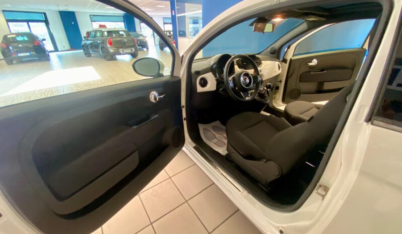 
								FIAT 500 1.0 HYBRID 70 CV full									