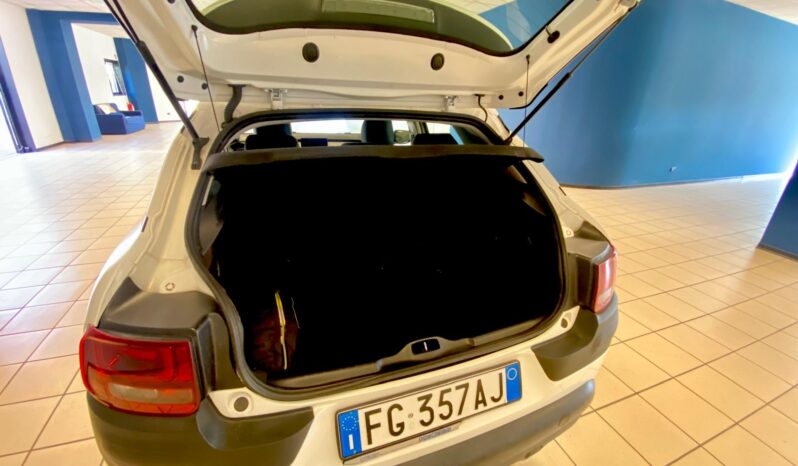 
								Citroën C4 Cactus 1.2 full									