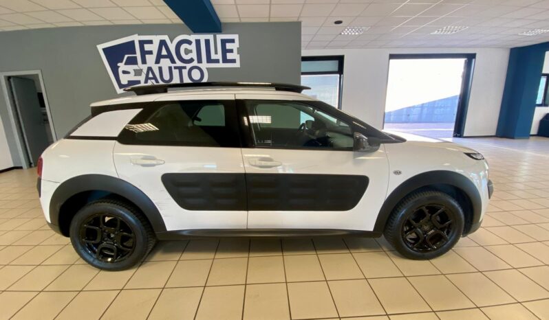
								Citroën C4 Cactus 1.2 full									