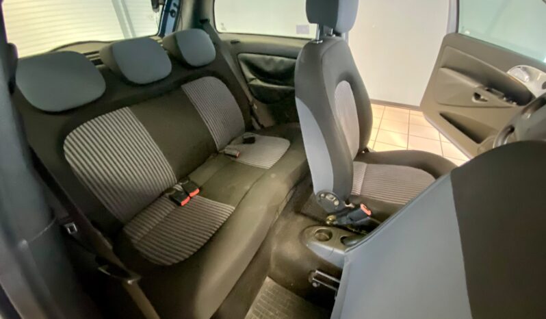 
								Lancia Ypsilon Benzina/GPL – 2007 – 167.800 km full									