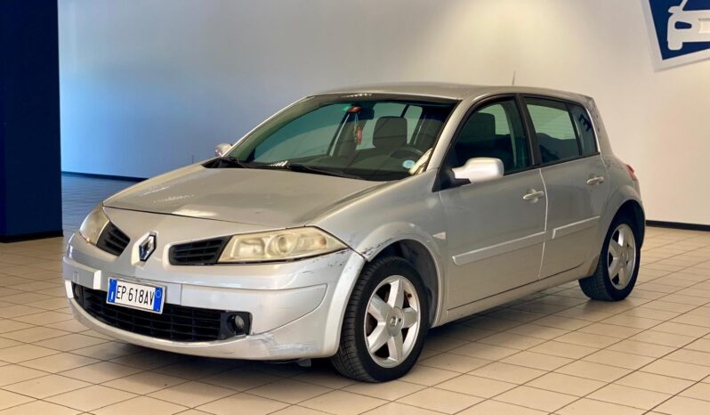 
								RENAULT MÉGANE 1.5 dCi 105 CV – SERIE SPECIALE – €1.650 full									
