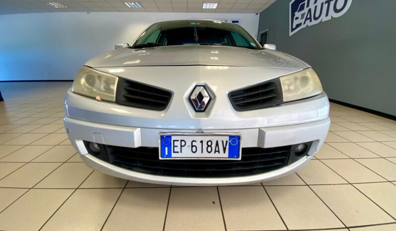 
								RENAULT MÉGANE 1.5 dCi 105 CV – SERIE SPECIALE – €1.650 full									
