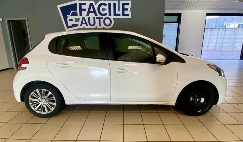 
								PEUGEOT 208 1.2 82 CV 5 PORTE – € 7.900 full									