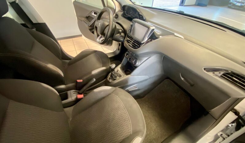 
								PEUGEOT 208 1.2 82 CV 5 PORTE – € 7.900 full									