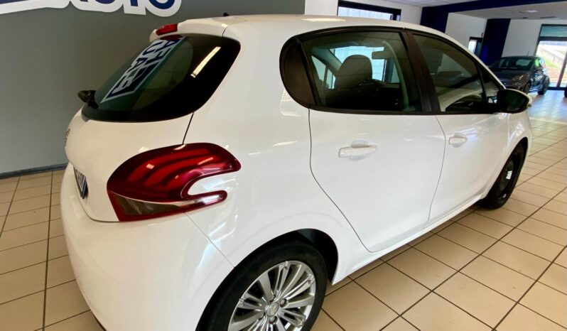 
								PEUGEOT 208 1.2 82 CV 5 PORTE – € 7.900 full									