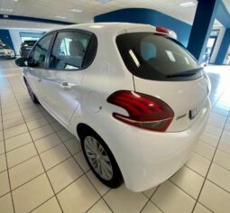 
										PEUGEOT 208 1.2 82 CV 5 PORTE – € 7.900 full									