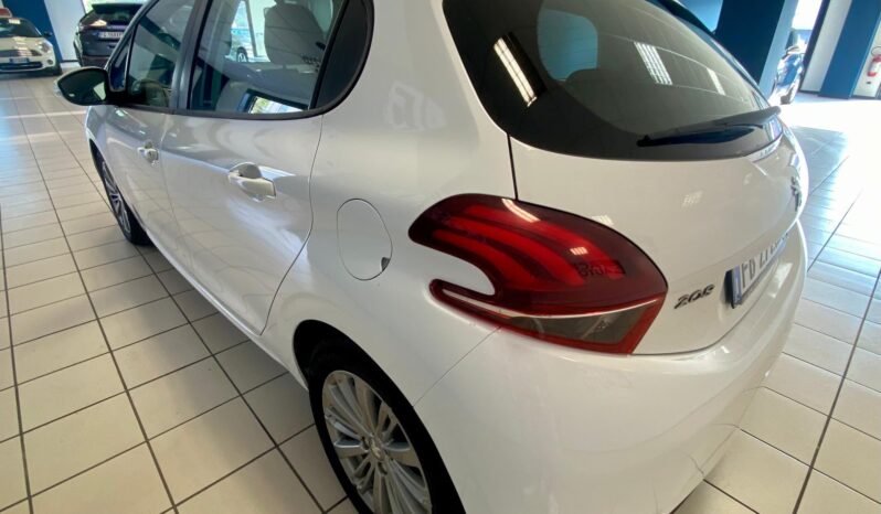 
								PEUGEOT 208 1.2 82 CV 5 PORTE – € 7.900 full									