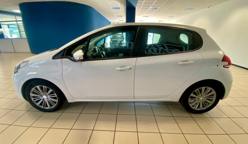 
								PEUGEOT 208 1.2 82 CV 5 PORTE – € 7.900 full									