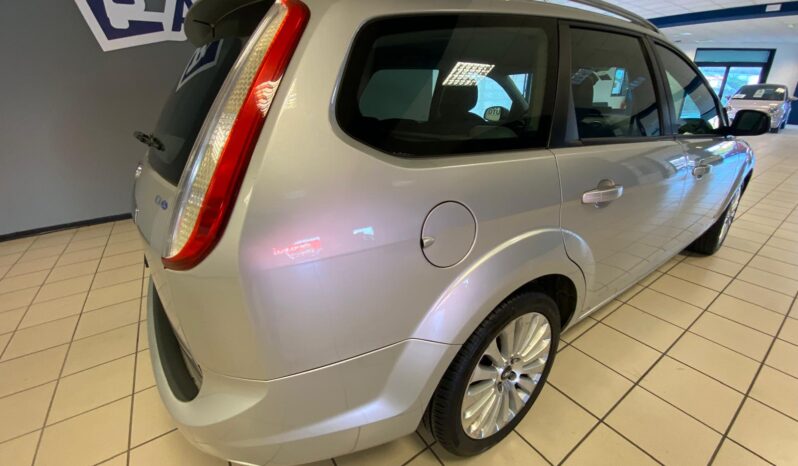 
								FORD FOCUS STATION WAGON TITANIUM full									